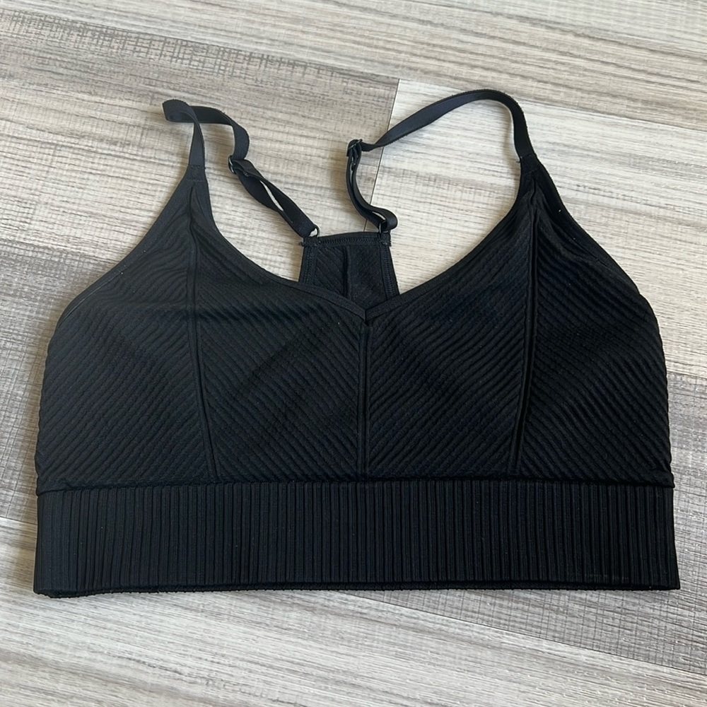 Victoria’s Secret PINK bra
